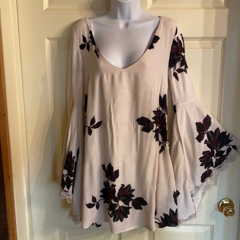 Women’s FREE PEOPLE dress small